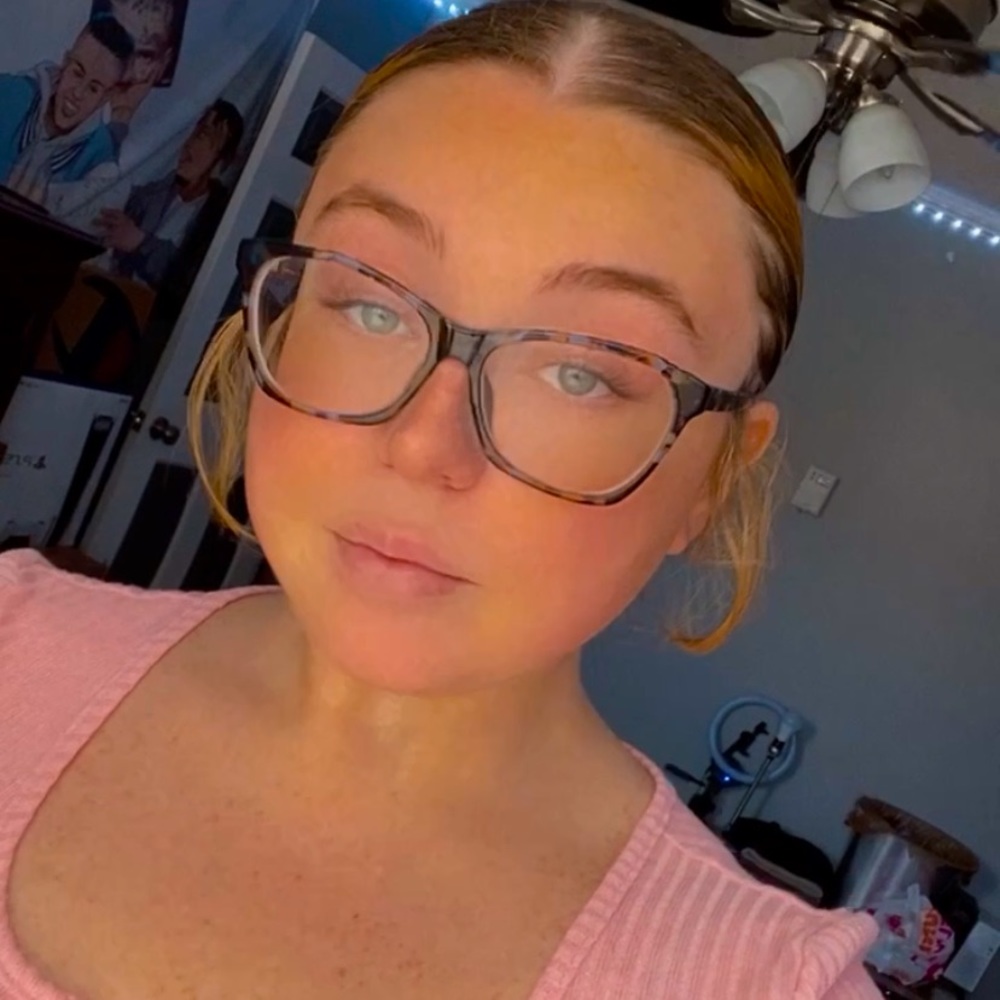 Meet your Posher, Heather